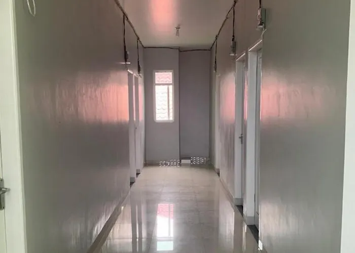 KoolKost Syariah @ Jalan Utama Amaliun (Minimum stay 7 days)